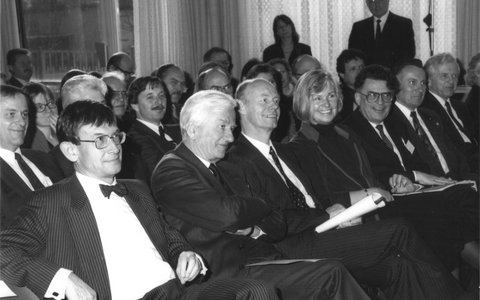 Minister Heinz Riesenhuber, Bundespräsident Richard von Weizsäcker und Detlev Ganten 1992