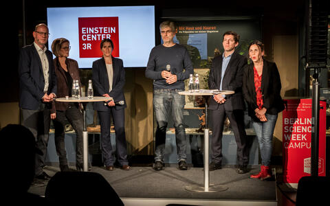 Einstein Center 3R event BSW Veranstaltung mit Menschen auf der Bühne