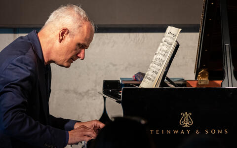 Nikolaus Rajewsky at the piano