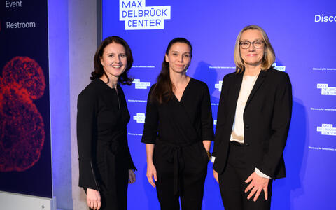 Maike Sander and Heike Graßmann with Elisa Kieback