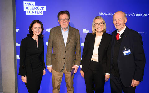 Maike Sander and Heike Graßmann with Walter Birchmeier and Detlev Ganten