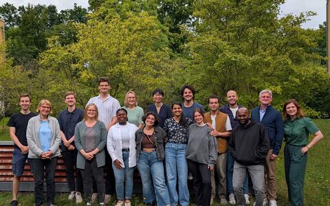 sanderlabretreat2025_10_group