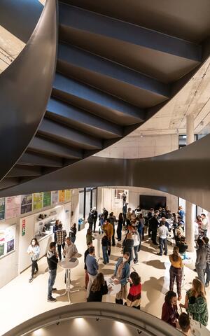 Zeit zum Austausch f&uuml;r die Studierenden zwischen Konzert und Seminar.