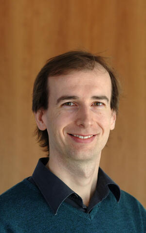 Dr. Alistair N. Garratt