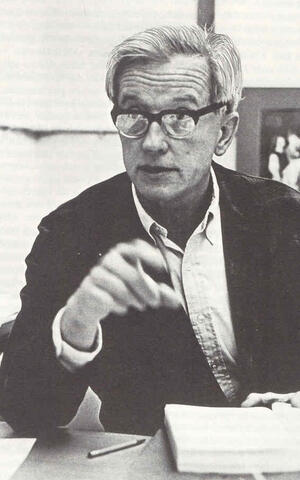 Max Delbr&uuml;ck in seinem B&uuml;ro in Konstanz 1969