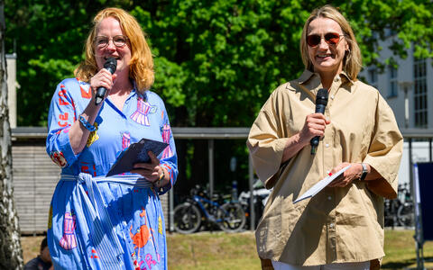Kirstin Bodensiek and Maike Sander