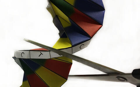 DNA-Papier-Modell und Schere