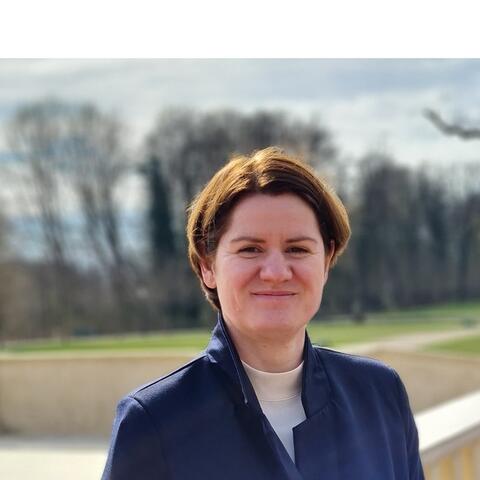  Sandra Neuendorf