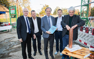 foundation stone for the Käthe Beutler Building