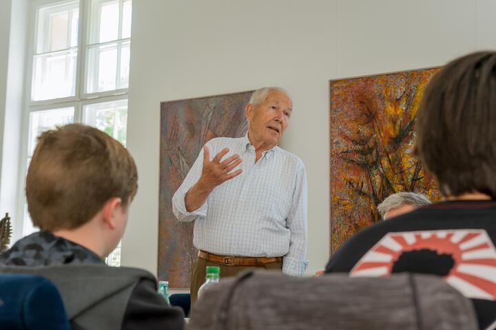 Erhard Geissler beim Besuch der Delbrück Familie am MDC Erhard Geissler am MDC 2017