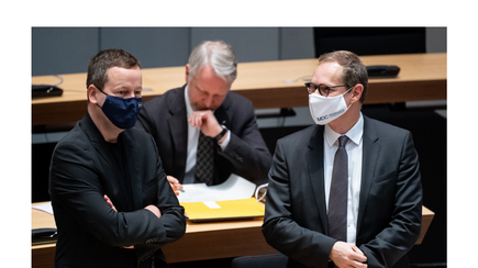 MIchael Müller mit MDC-Maske Regierender Bürgermeister Berlin, Sitzung