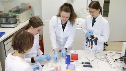 Girls in a lab